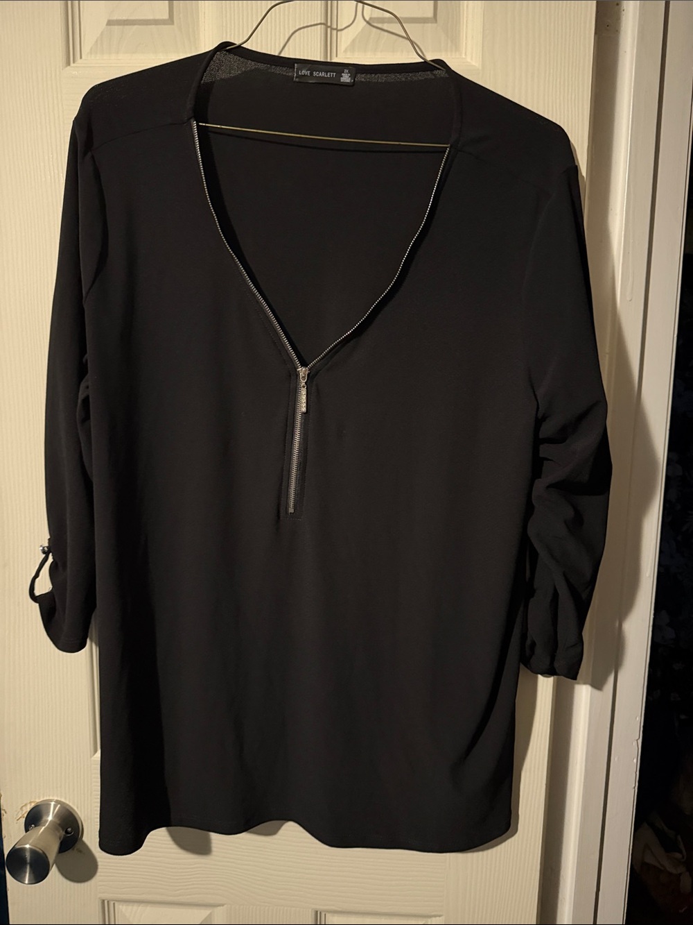 #86 Love Scarlett 2X Black Zip Front V Neck 3/4 Sleeve Blouse